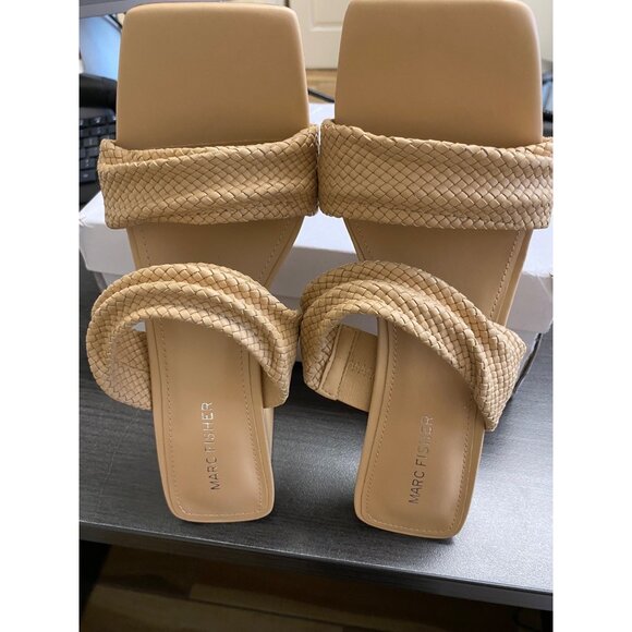 Marc Fisher Womens Eloria Block Heel Dress Sandals Brown Size 8.5M Defected - Picture 2 of 4